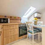 1 Bedroom Stunning In 公寓 *