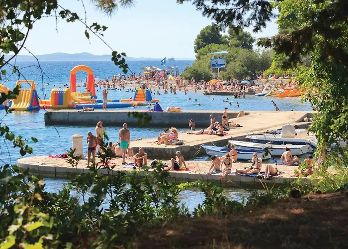 1 Bedroom Stunning In Apartamento